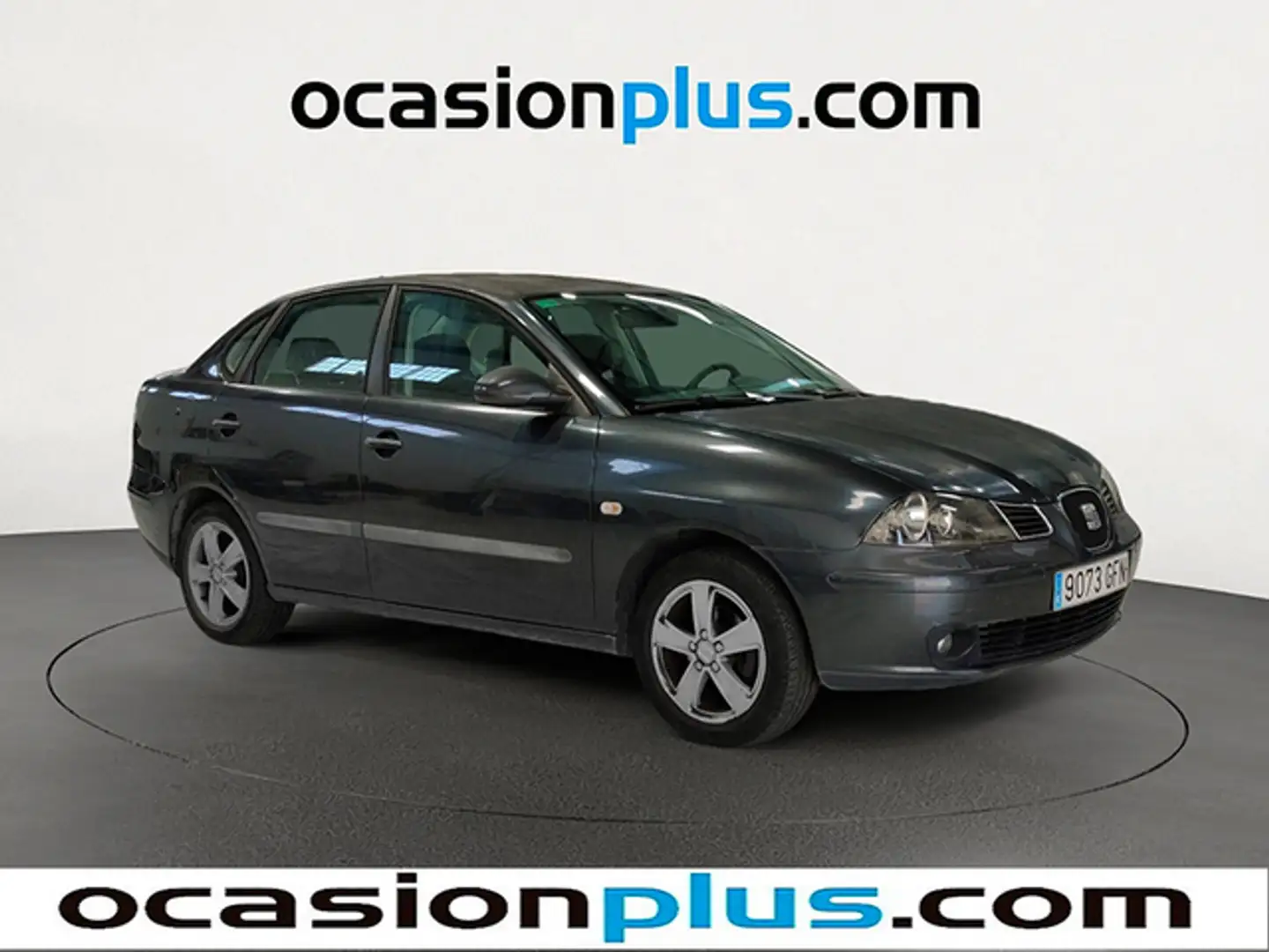 SEAT Cordoba 1.4TDI Sportrider 80 Gris - 2