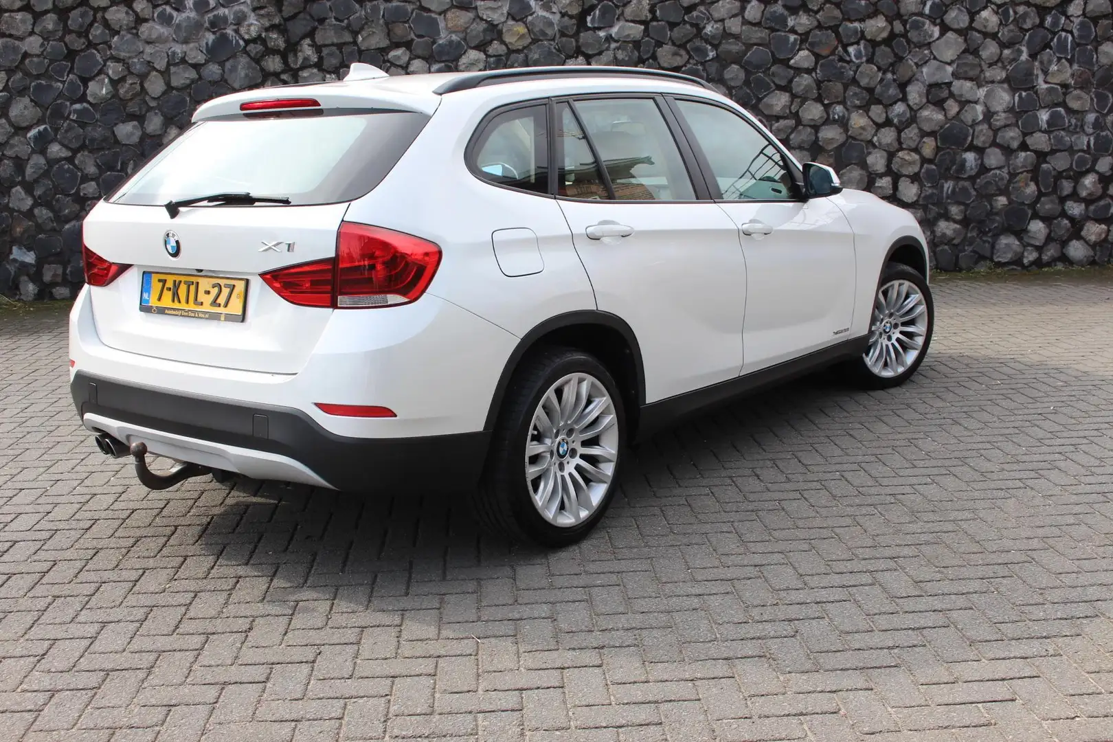 BMW X1 XDrive28i 245pk 4x4 High Executive , leder, afn tr Blanc - 2