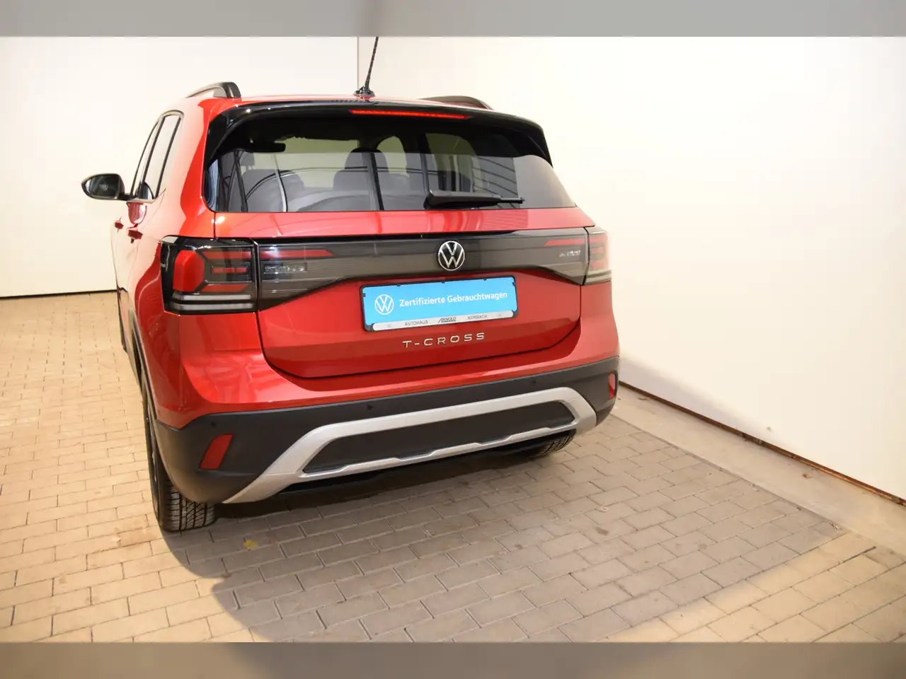 Volkswagen T-Cross TSI Life LED - Navi - Travel Assist 4