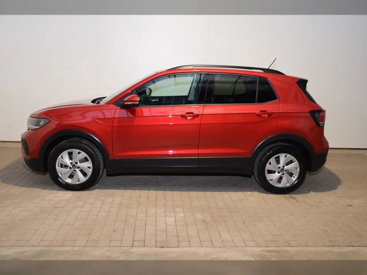 Volkswagen T-Cross TSI Life LED - Navi - Travel Assist 3