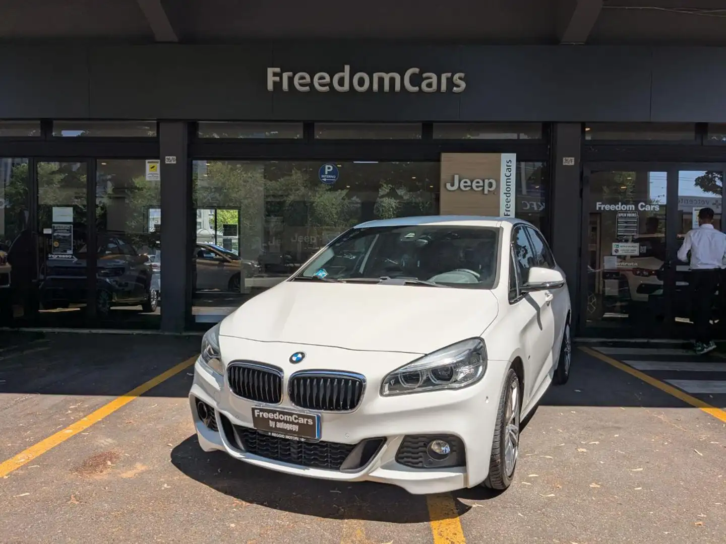BMW 218 d Active Tourer Msport Bianco - 2