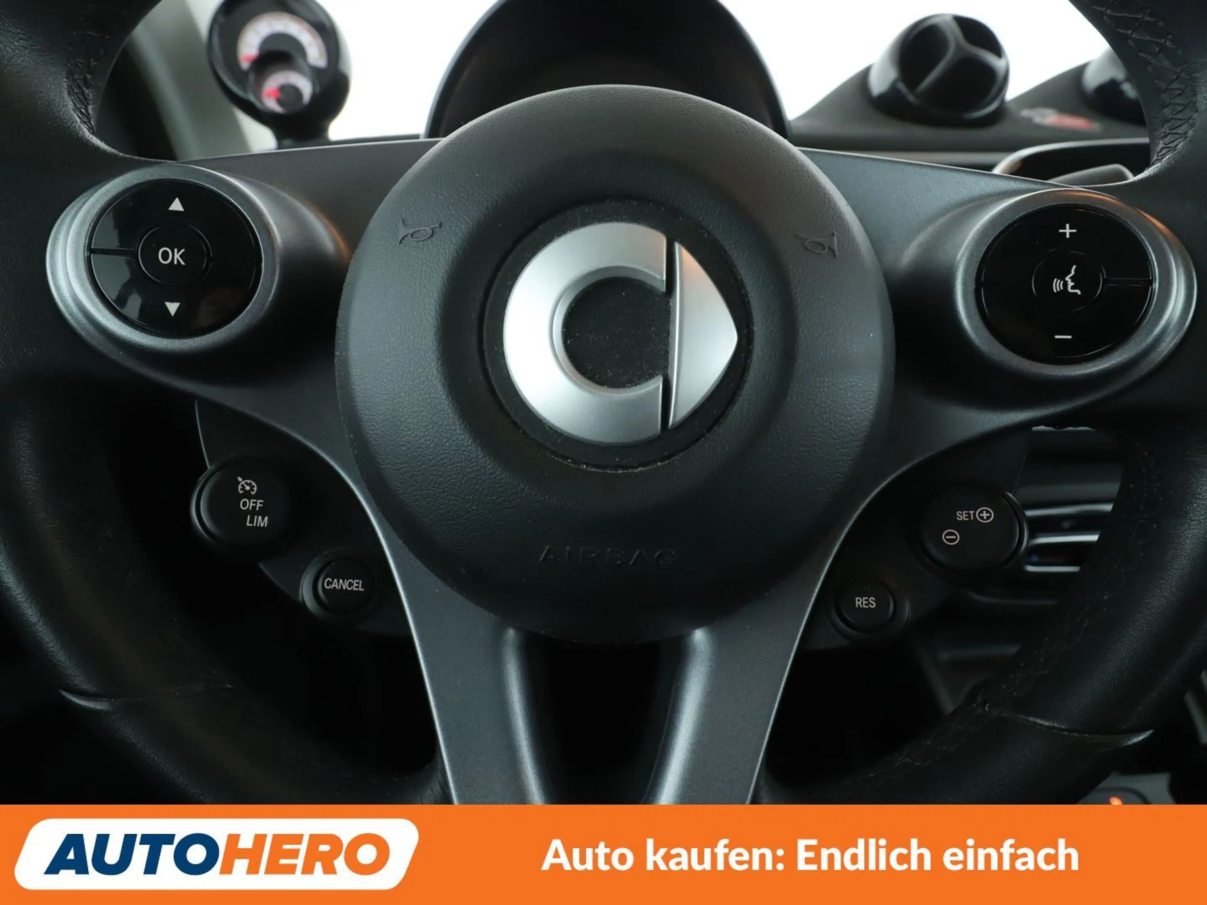 smart forTwo 1.0 Basis Prime Aut.*TEMPO*SHZ*KLIMA*GARANTIE* — photo 13