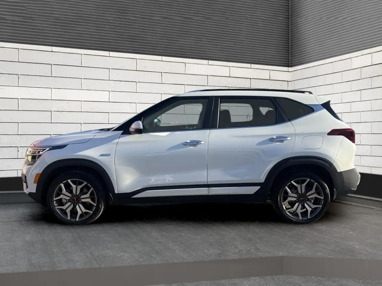 Kia Seltos снимка Kia Seltos