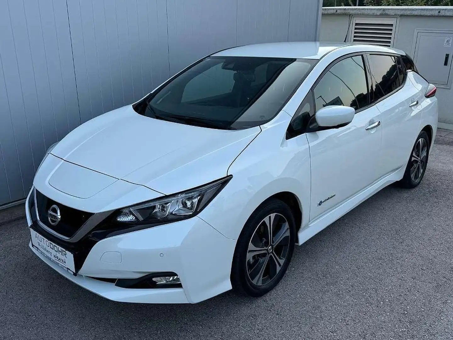 Nissan Leaf N-Connecta 40kWh Weiß - 1