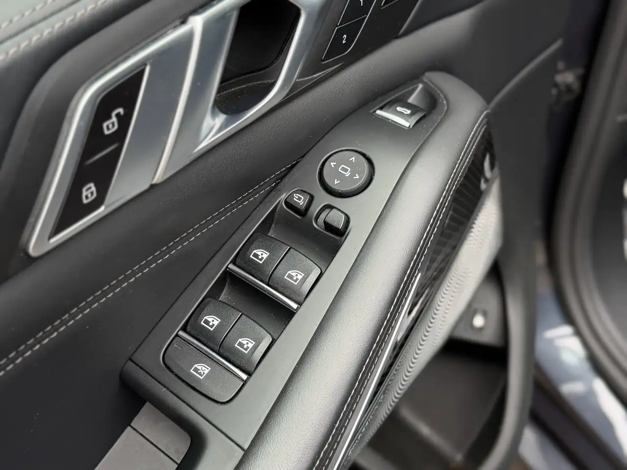 BMW X5 XDrive45e High Executive B&W Skylounge M Sea, миниатюра 22