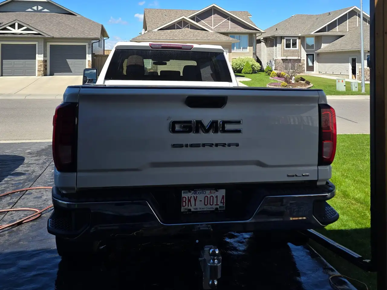 GMC Sierra 2500HD photo GMC Sierra 2500HD