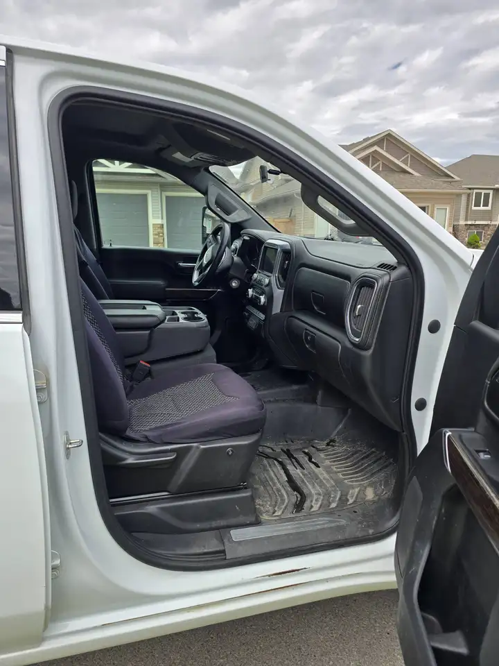 GMC Sierra 2500HD photo GMC Sierra 2500HD