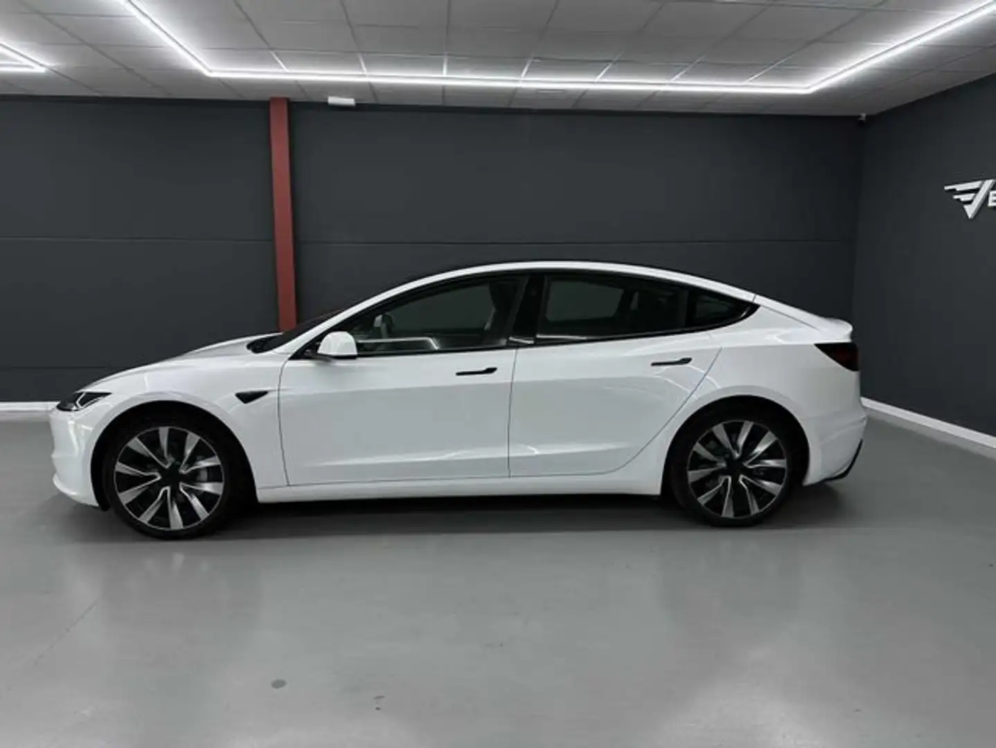 Tesla Model 3 RWD trasera acabado Premium Blanco - 2