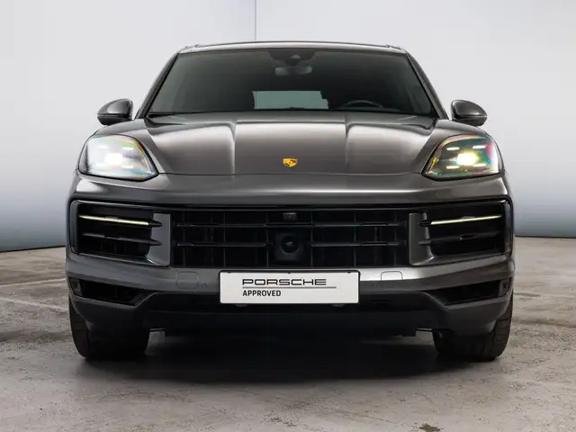Porsche Cayenne view 6