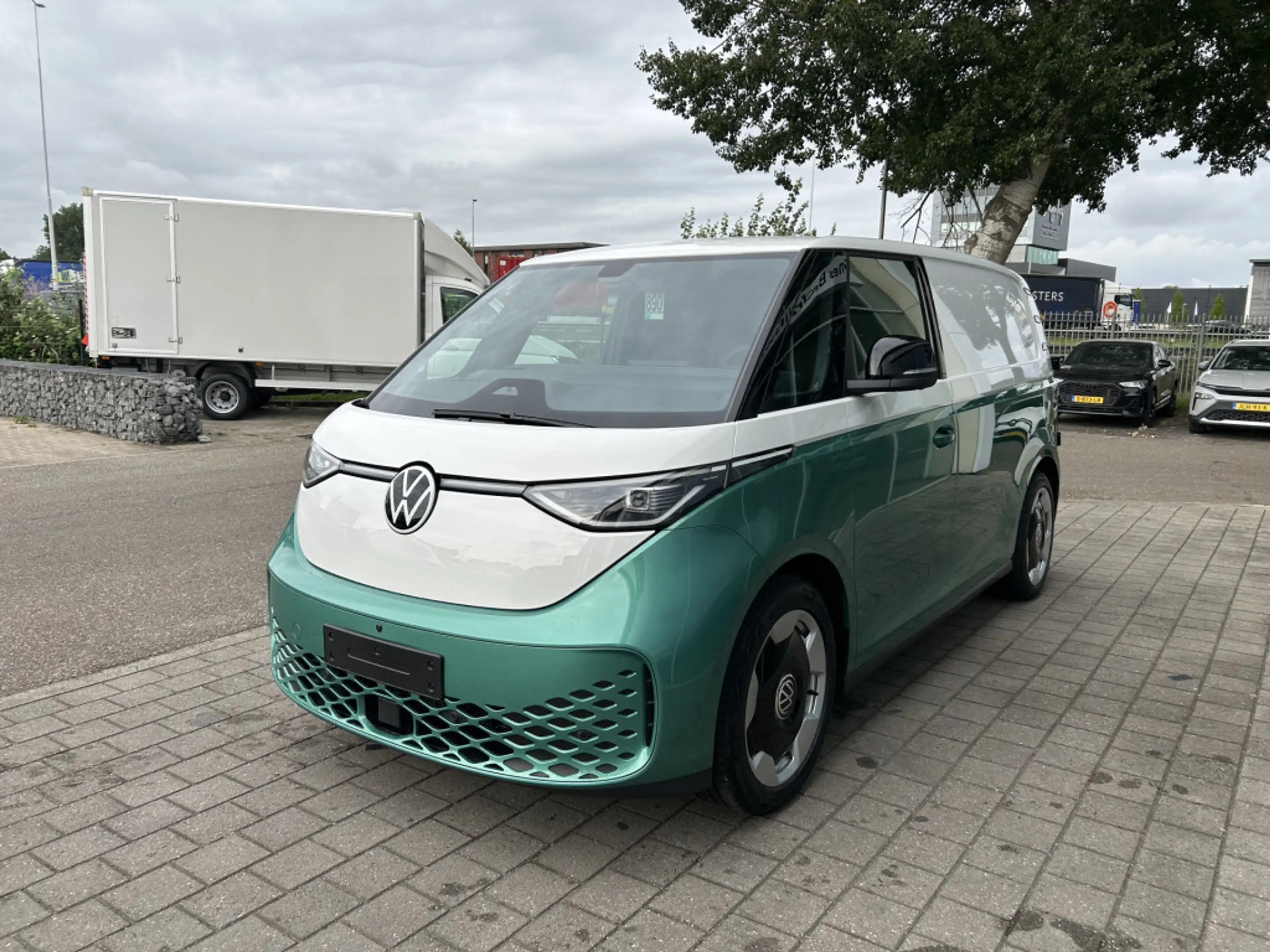 Volkswagen ID. Buzz Cargo Bulli Limited Edition 79 kWh — photo 6