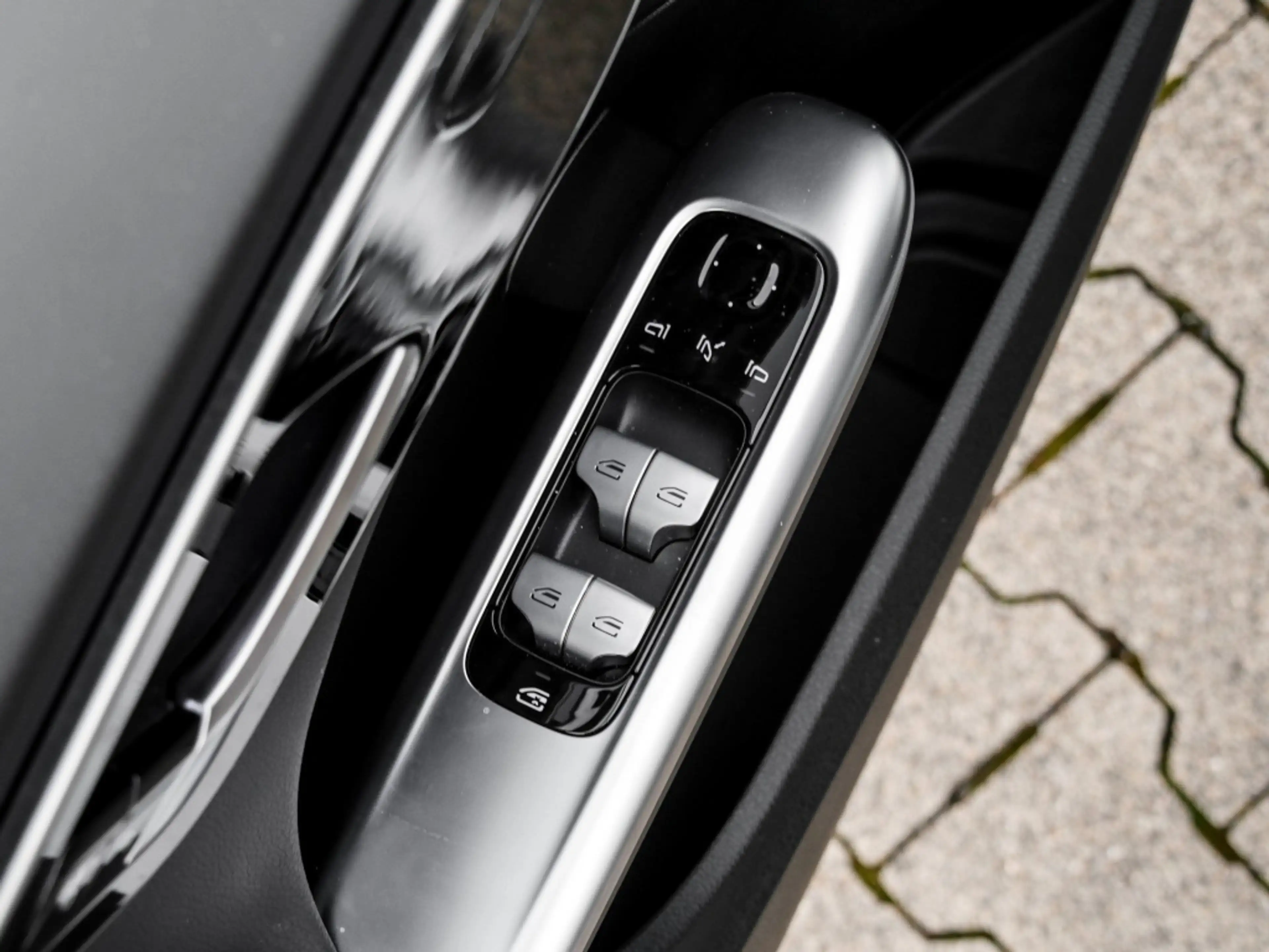 Mercedes-Benz C 200 Avantgrade/LED/Cam/Navi/Ambi/Tempomat — photo 14