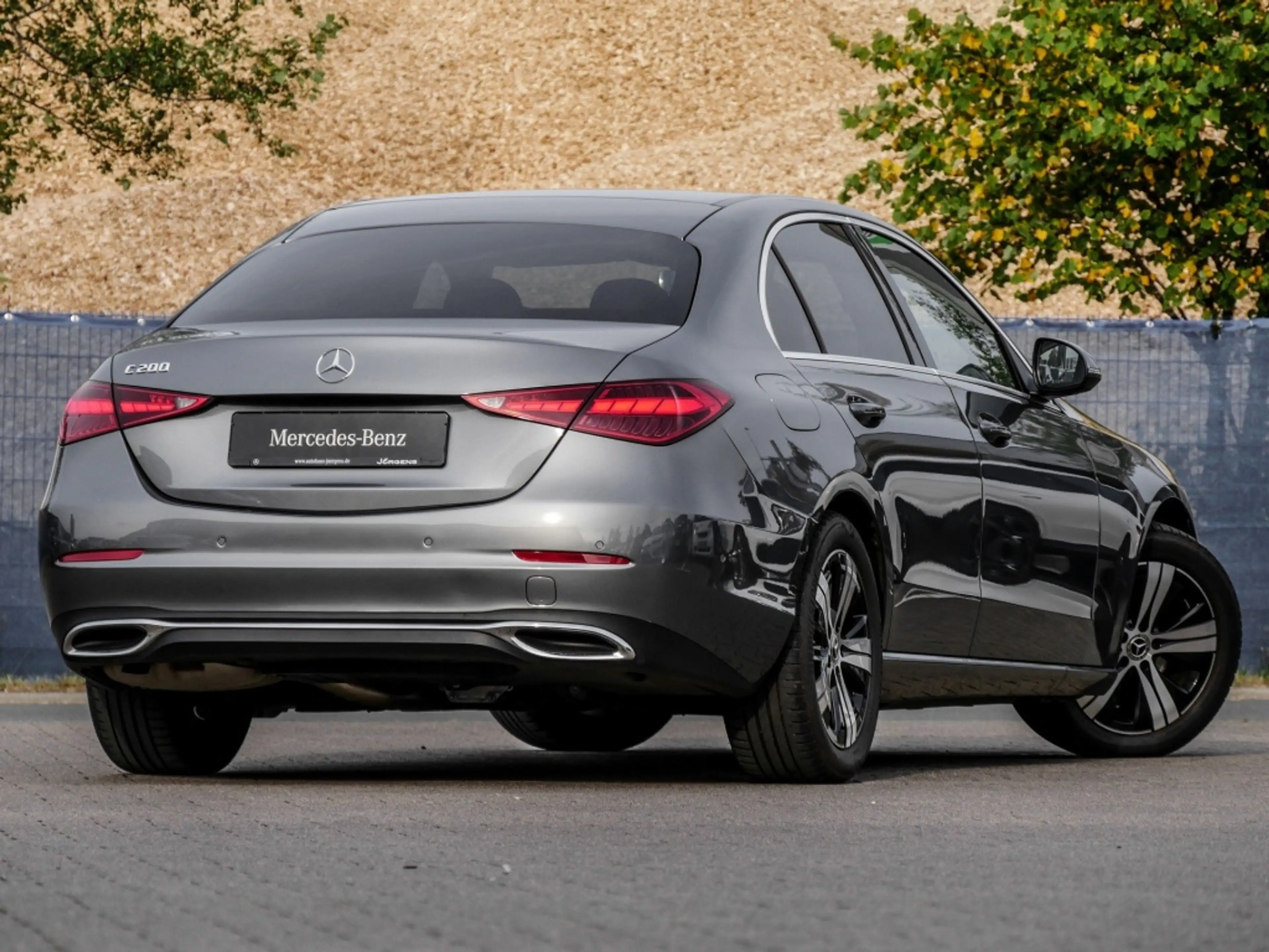 Mercedes-Benz C 200 Avantgrade/LED/Cam/Navi/Ambi/Tempomat — photo 3