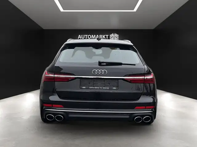 Audi S6 view 10
