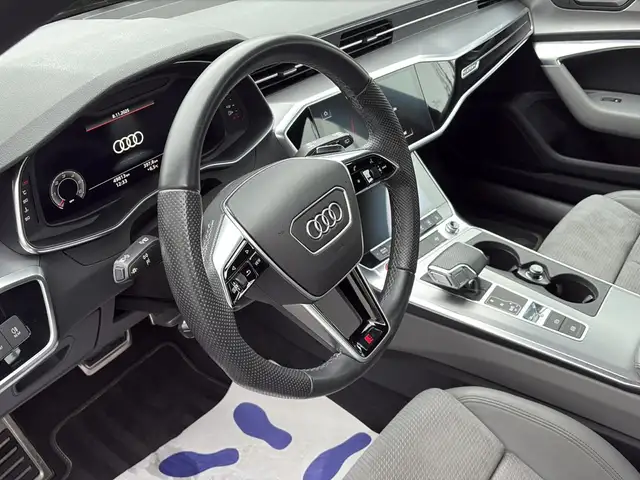 Audi S6 view 13