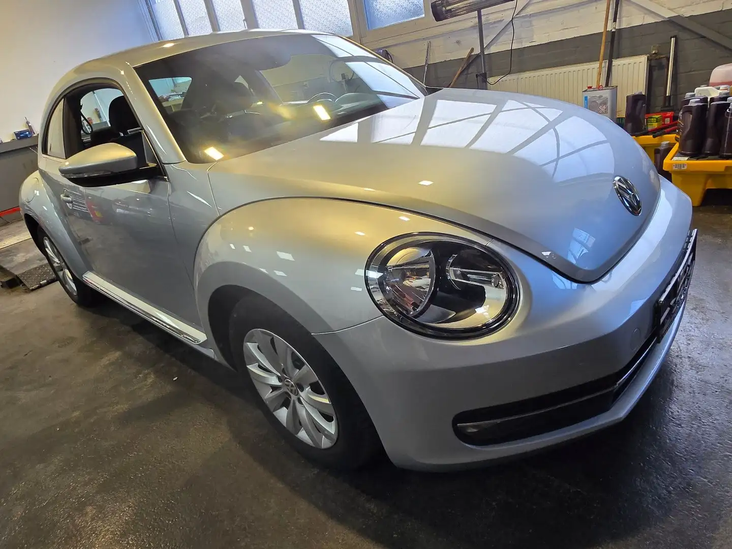 Volkswagen Beetle Lim. Design Silber - 1