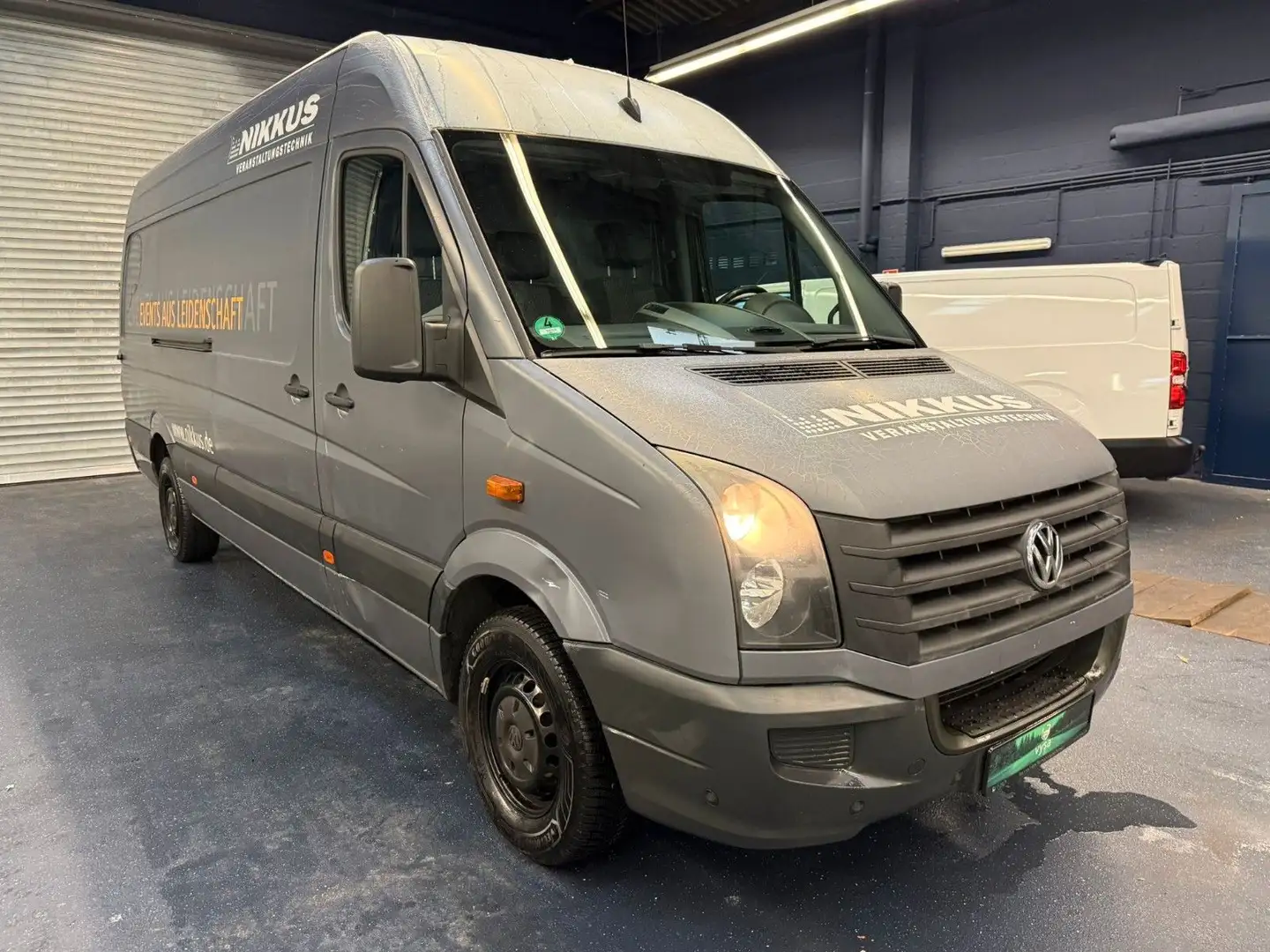 Volkswagen Crafter 35 Maxi Kasten Klima 1.Hand 110TKM Gris - 2