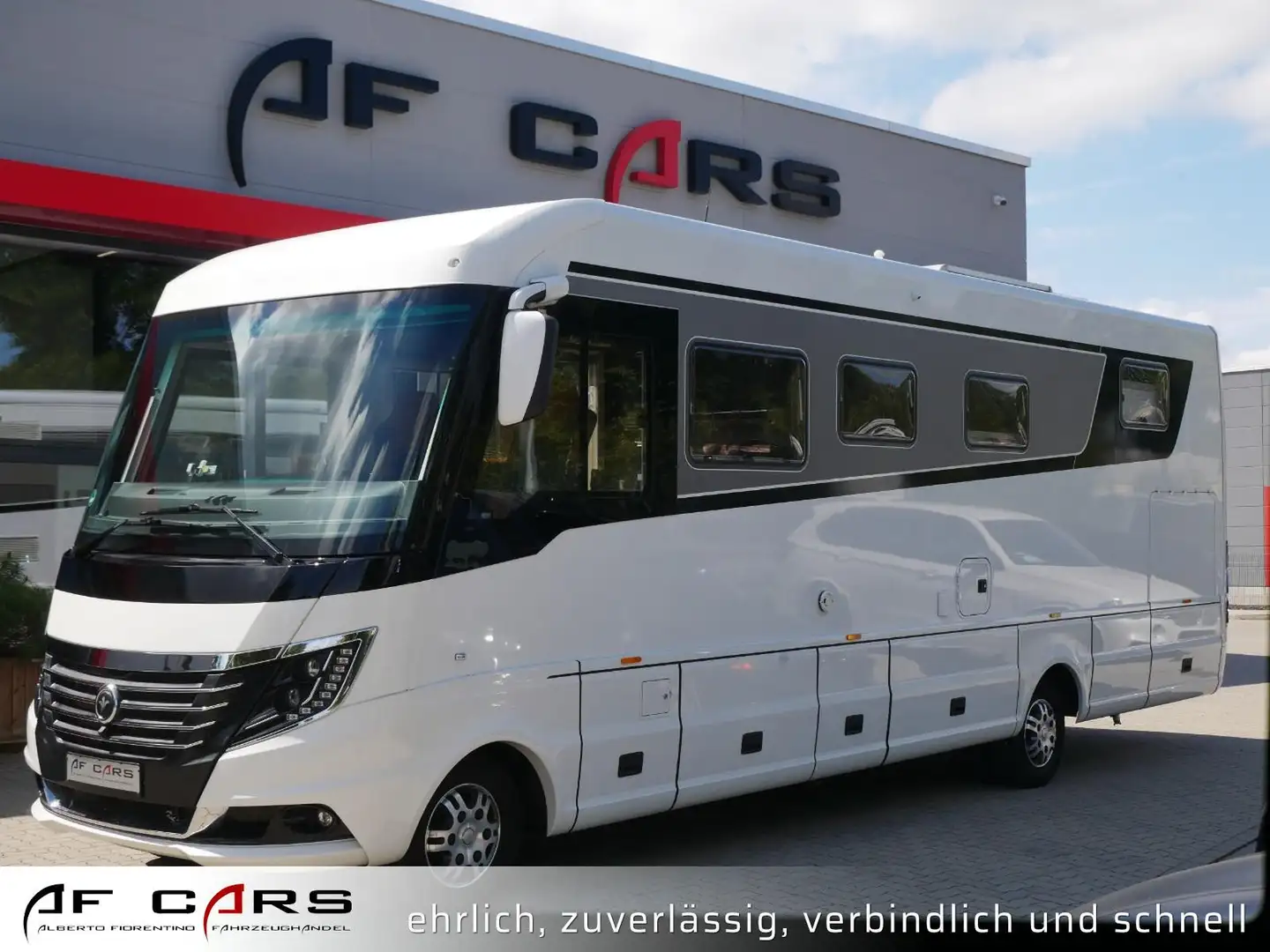 Niesmann+Bischoff 920 LF Flair Voll Hubstützen Weiß - 1