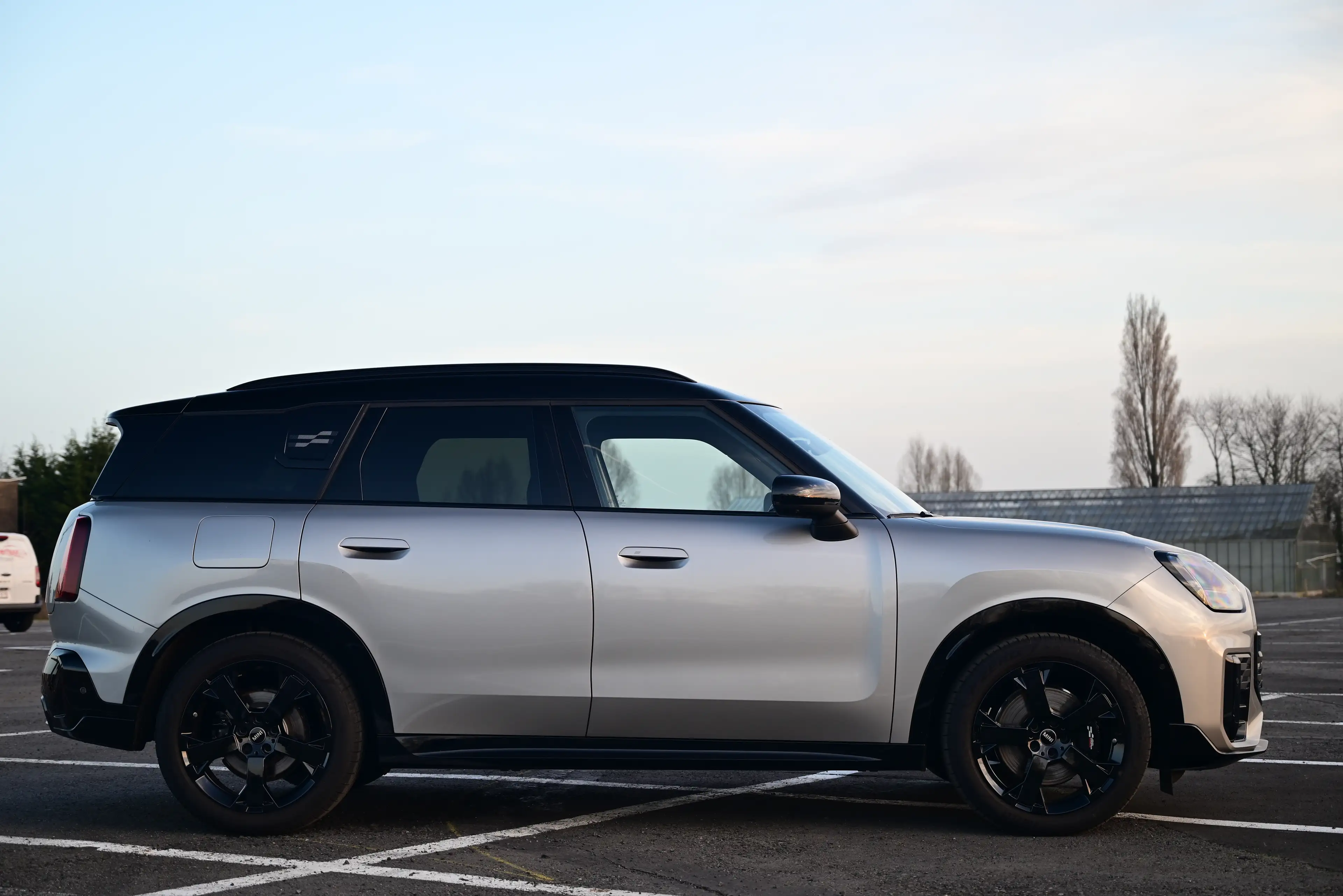 MINI Countryman C JCW TRIM / AUT / SUNROOF / LEATHER / 360 CAMERA — photo 8