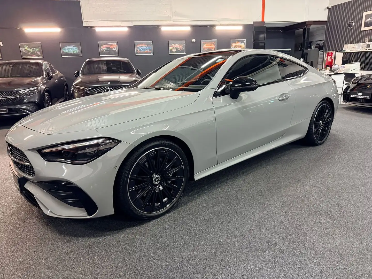 Mercedes-Benz CLE 220 d Edition AMG Advanced Plus PANO/BURMEST Gris - 2