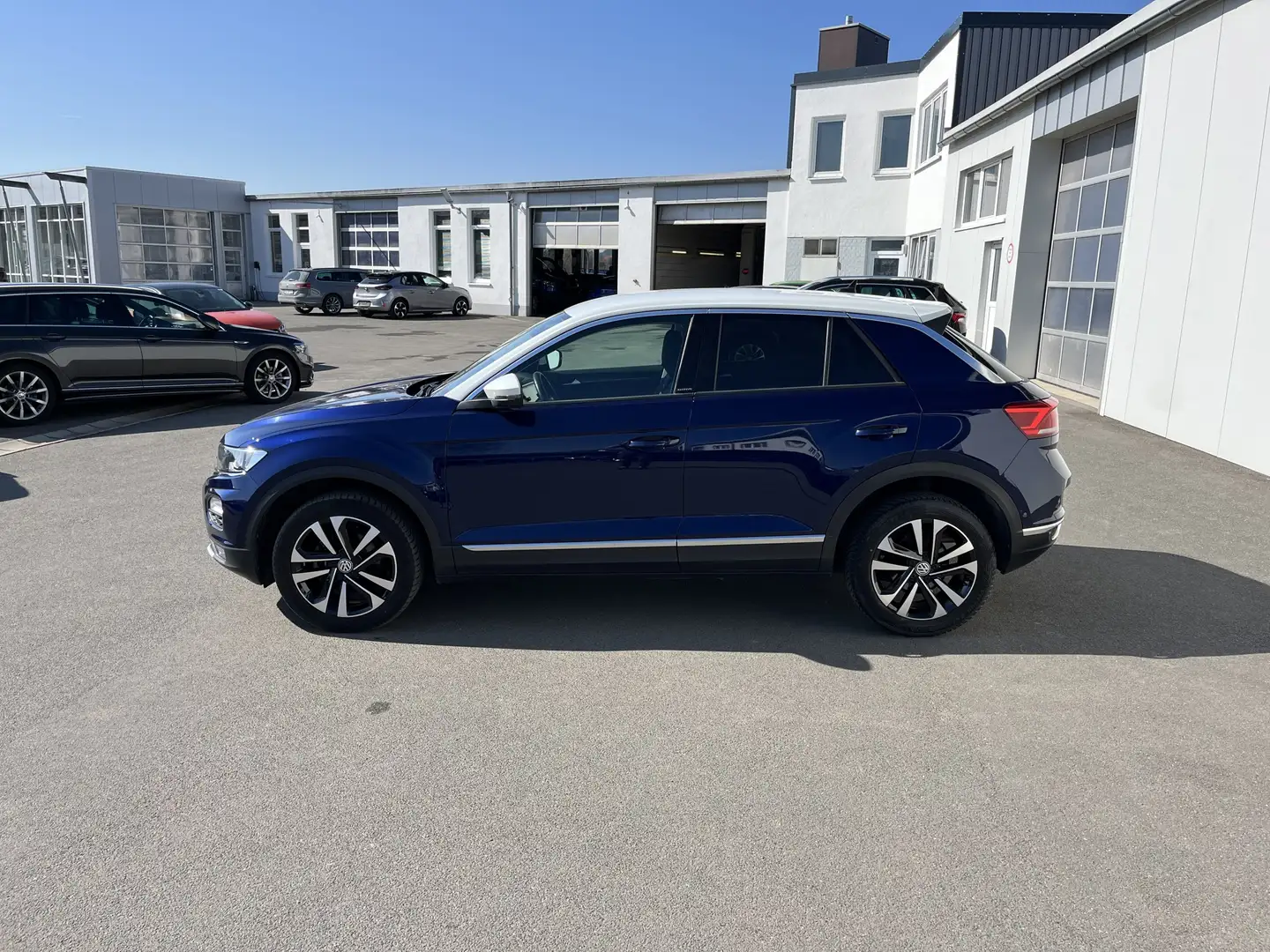 Volkswagen T-Roc 1.6 TDI Style IQ. Drive 109€ m. 20% Anzahlung Ac Azul - 2