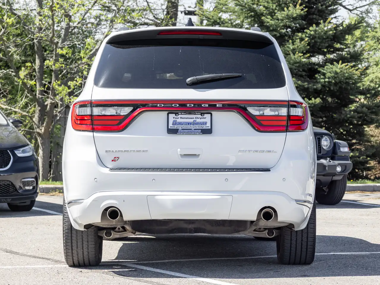 Dodge Durango снимка Dodge Durango