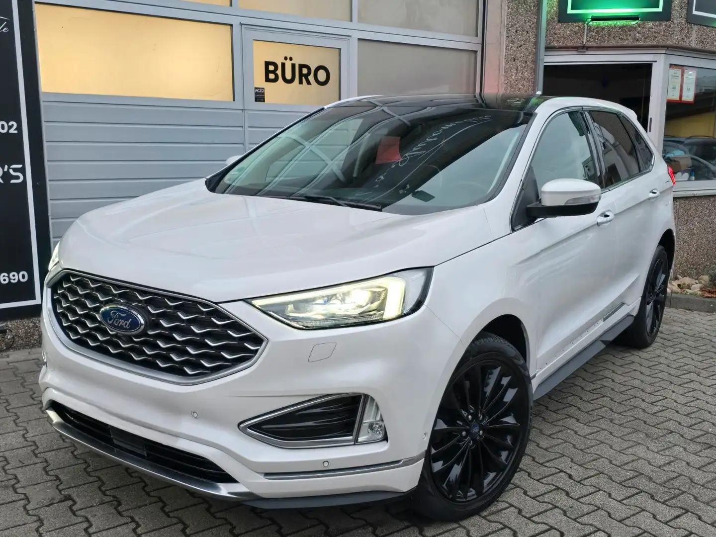 Ford Edge Vignale 4x4/DIGITACHO/PANO/NAVI/AUTOMATIK Blanc - 2