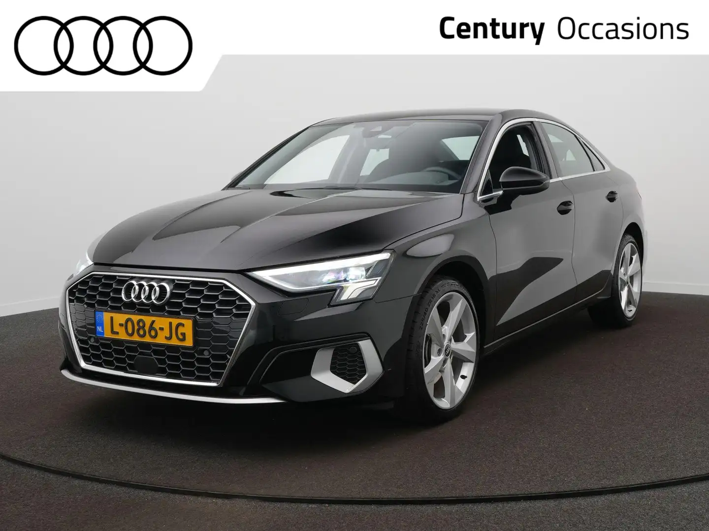 Audi A3 Limousine 30 TFSI Business edition | Virtual | Cru Zwart - 1