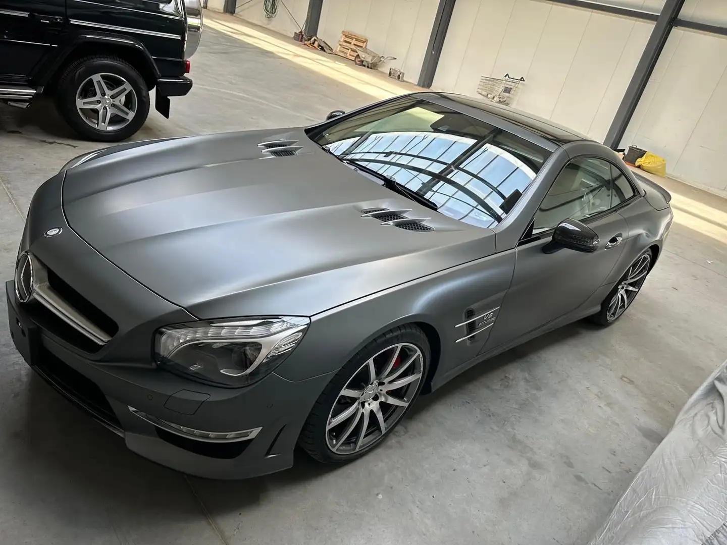 Mercedes-Benz SL 63 AMG Roadster Designo Magno Lackierung Grau - 2