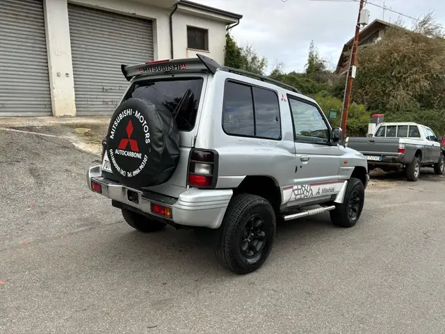 Mitsubishi Pajero Pajero Metal Top 2.8 tdi GLS Target