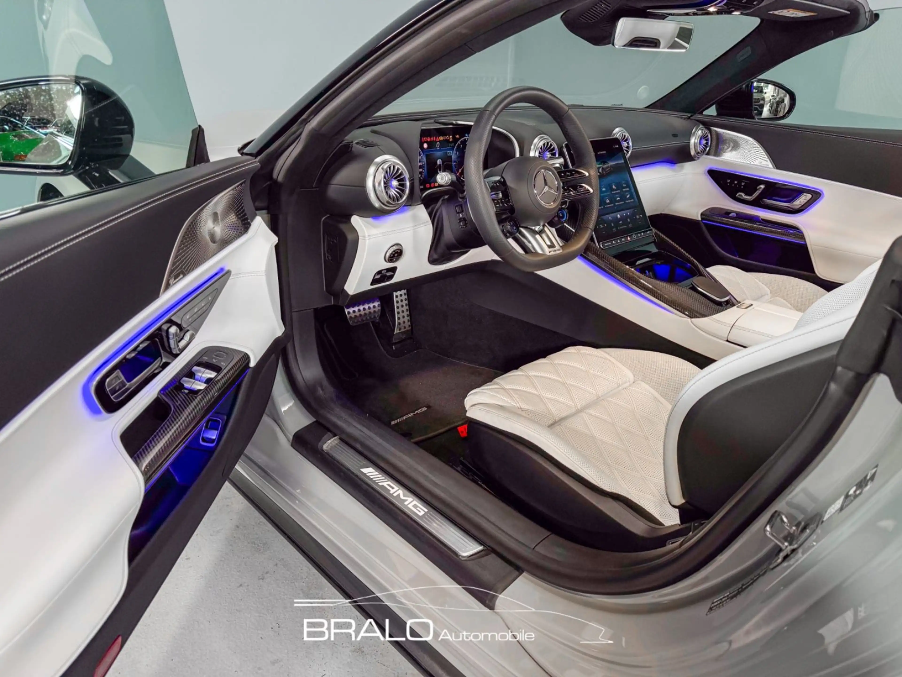 Mercedes-Benz SL 63 AMG I Keramik I Premium Paket I  Soundsys — photo 14