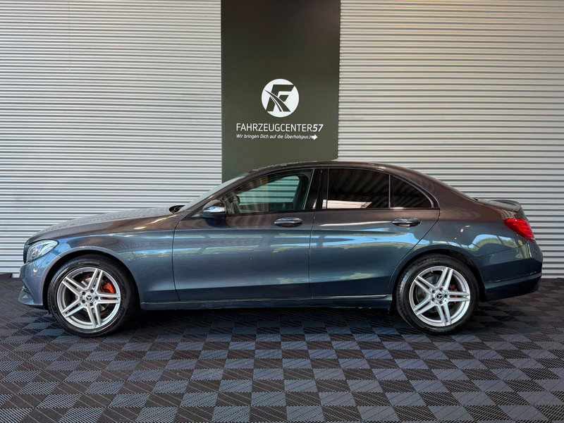 Mercedes-Benz C 180 AVANTGARDE — photo 3
