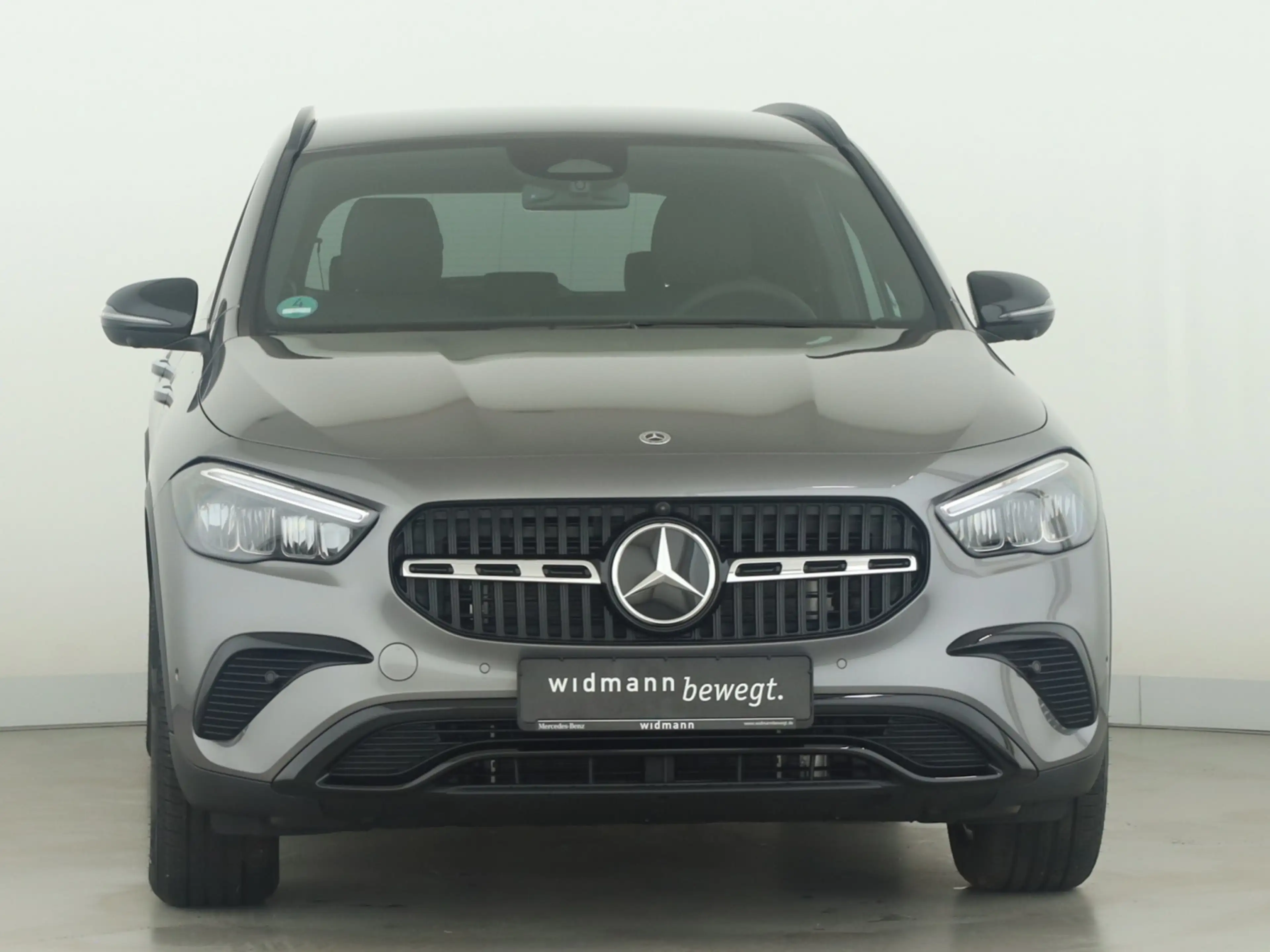 Mercedes-Benz GLA 180 360 ACC AHK AUT DynLicht Fernlichtass. — photo 3