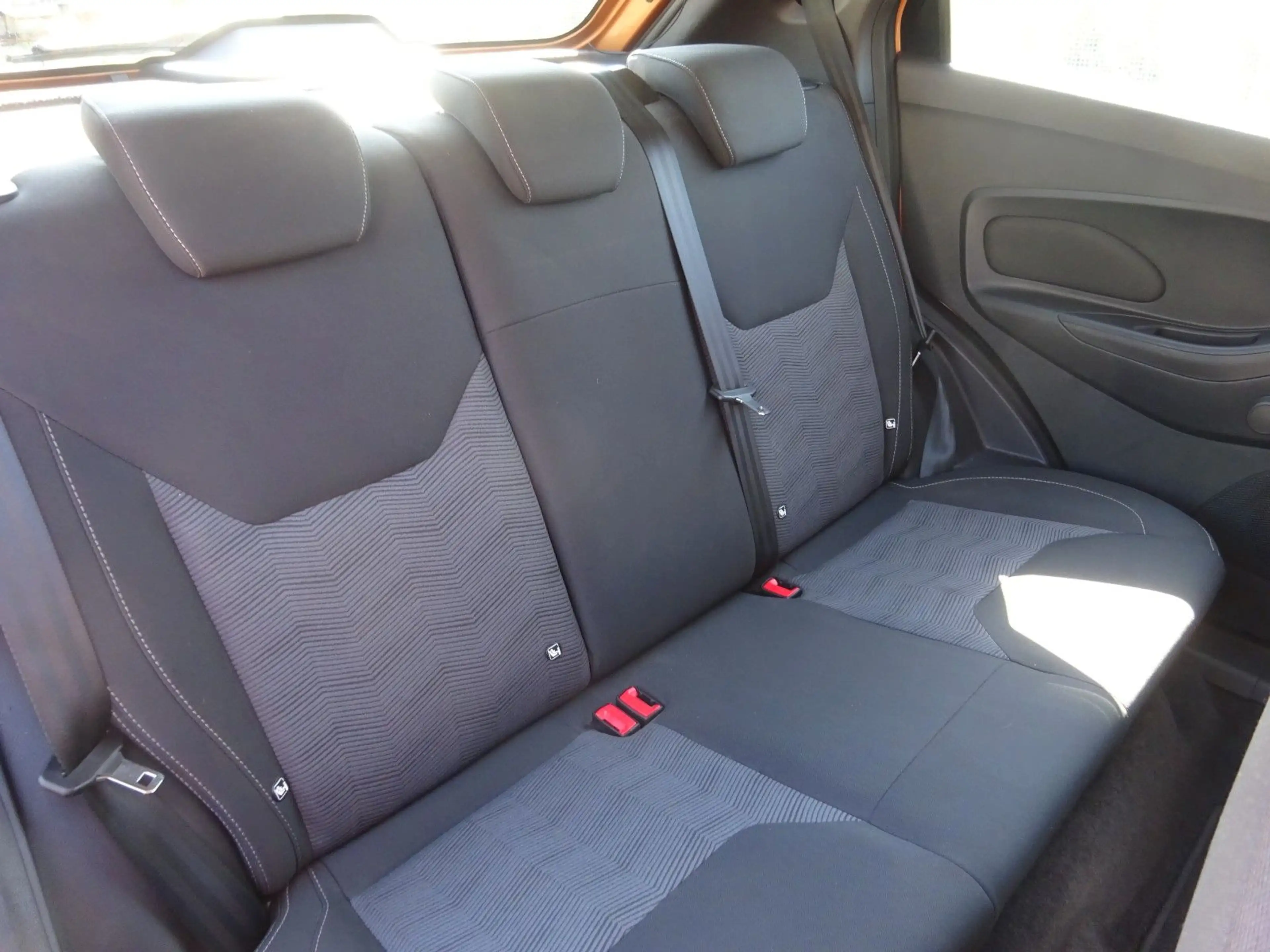Ford Ka/Ka+ 85PS Cool & Sound Klima — photo 13