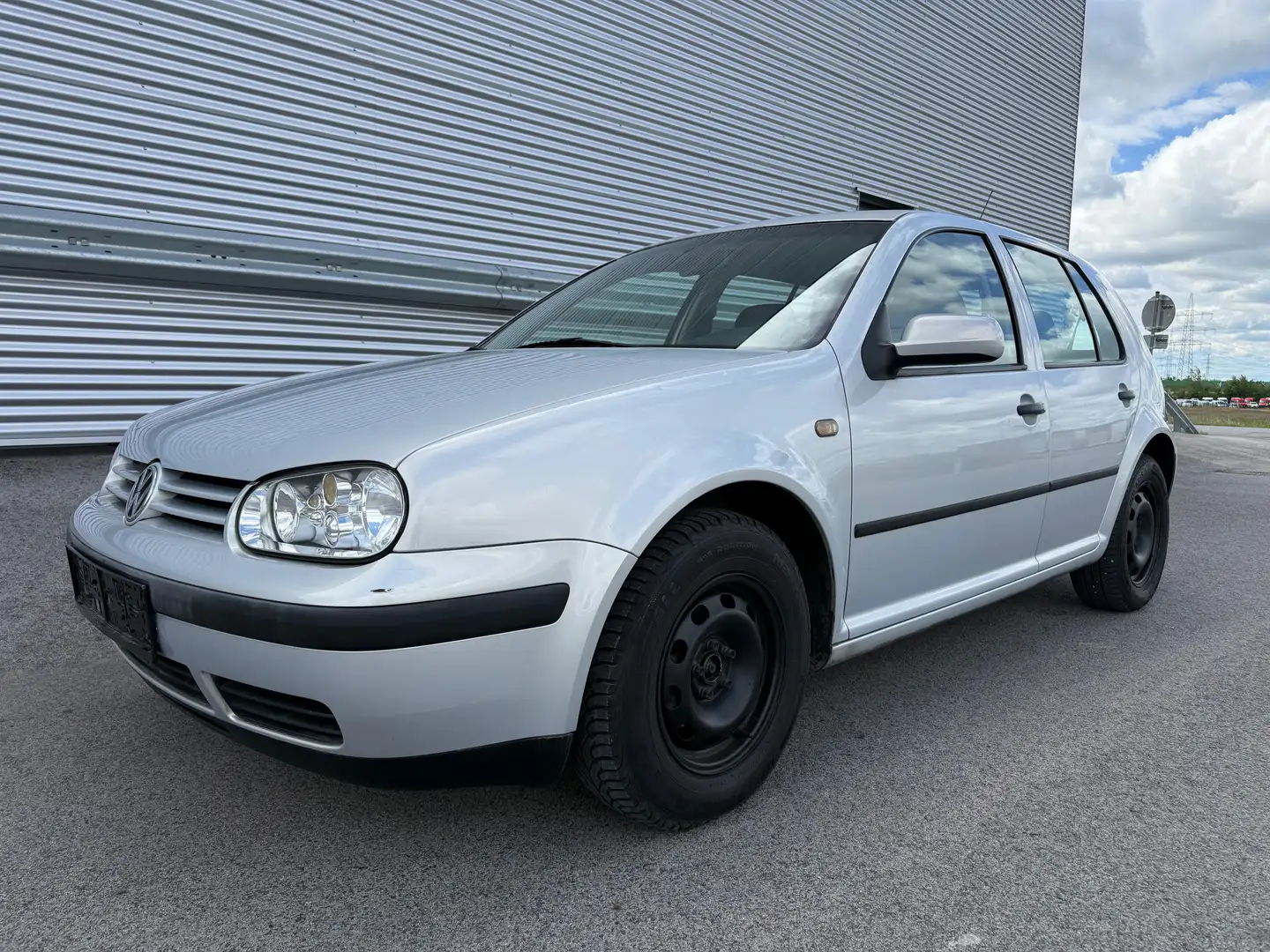 Volkswagen Golf Trendline ID:118 Silber - 2
