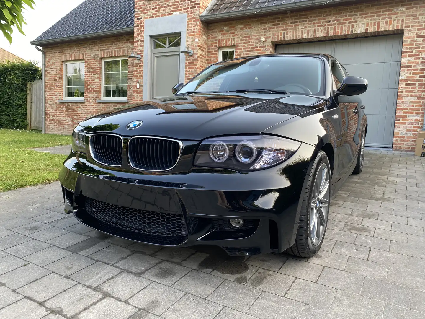 BMW 116 116i M Pakket Zwart - 1