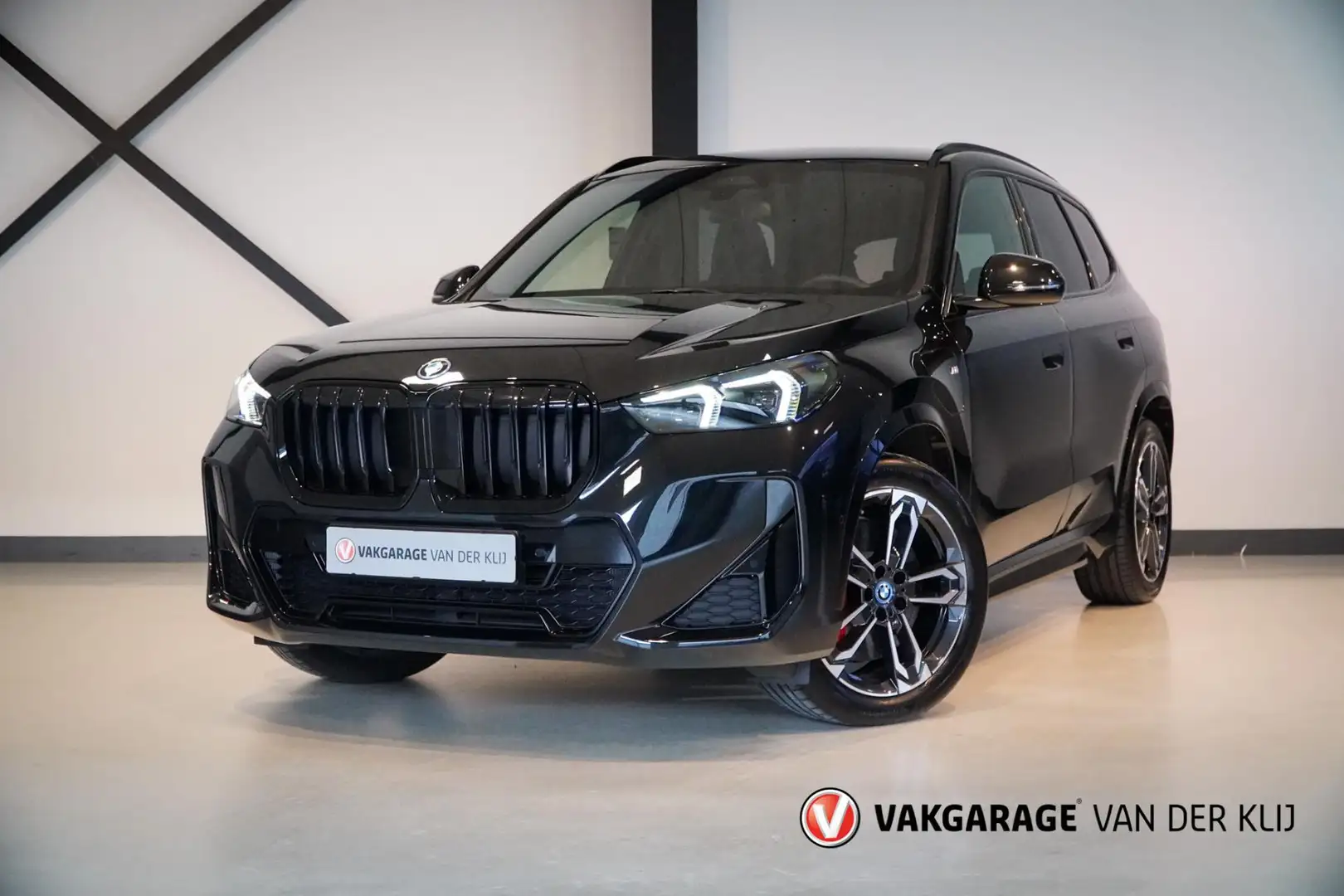 BMW X1 XDrive30e M-Sport Pro | Driving Ass. + | Trekhaak Zwart - 1