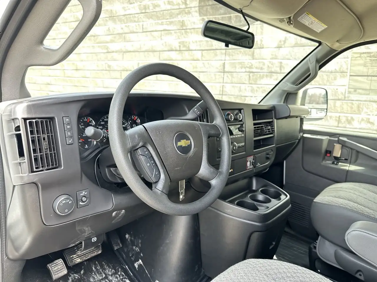 Chevrolet Express 2500 снимка Chevrolet Express 2500