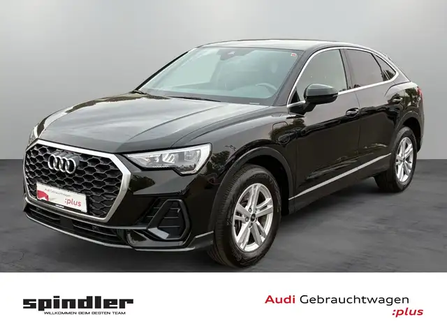 Audi Q3 S Line 45TFSIe S tronic / Navi, RFK