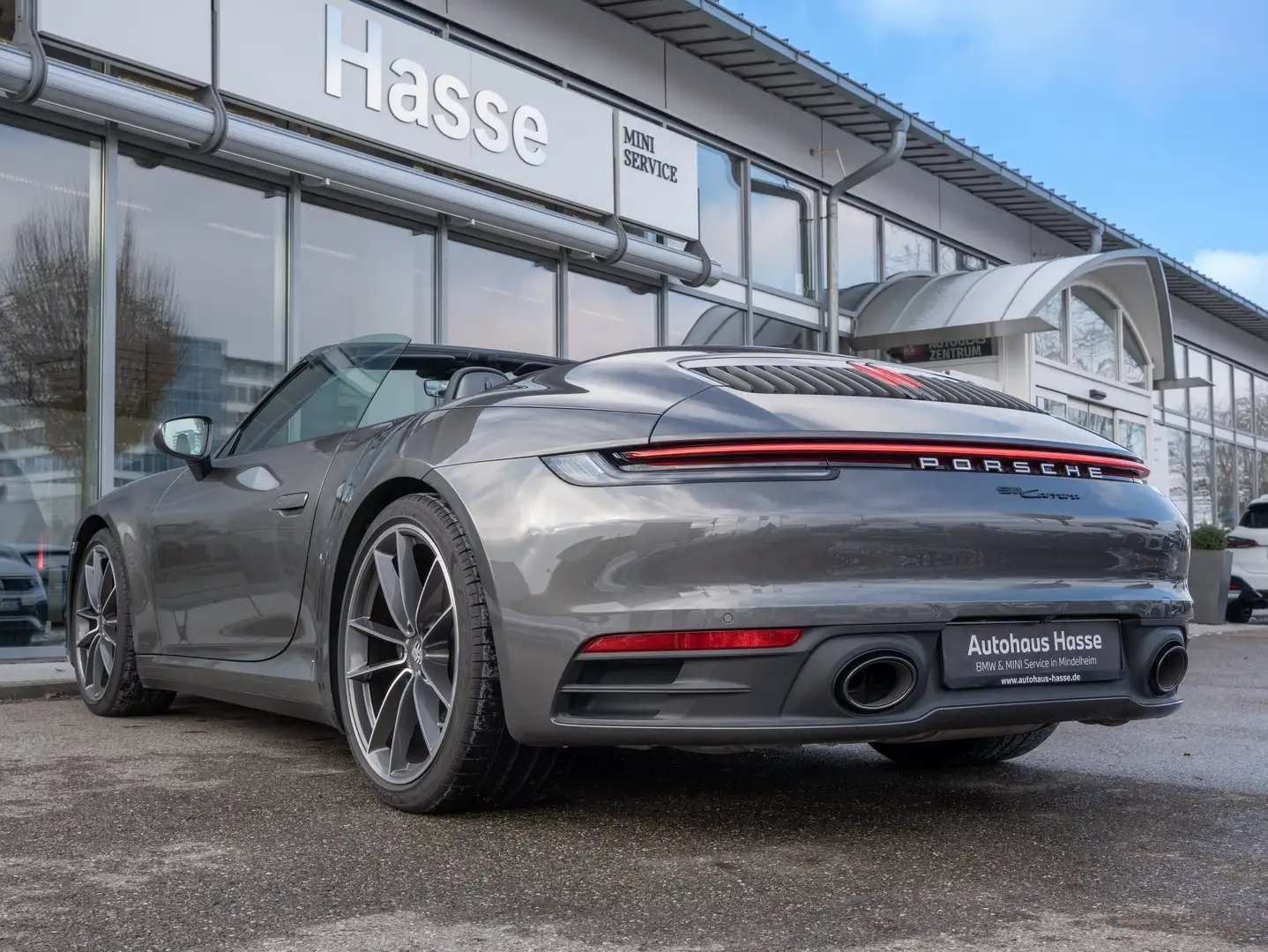 Porsche 992 911 Carrera Cabrio (992) Sportabgas elSportsitz+ G Grigio - 2