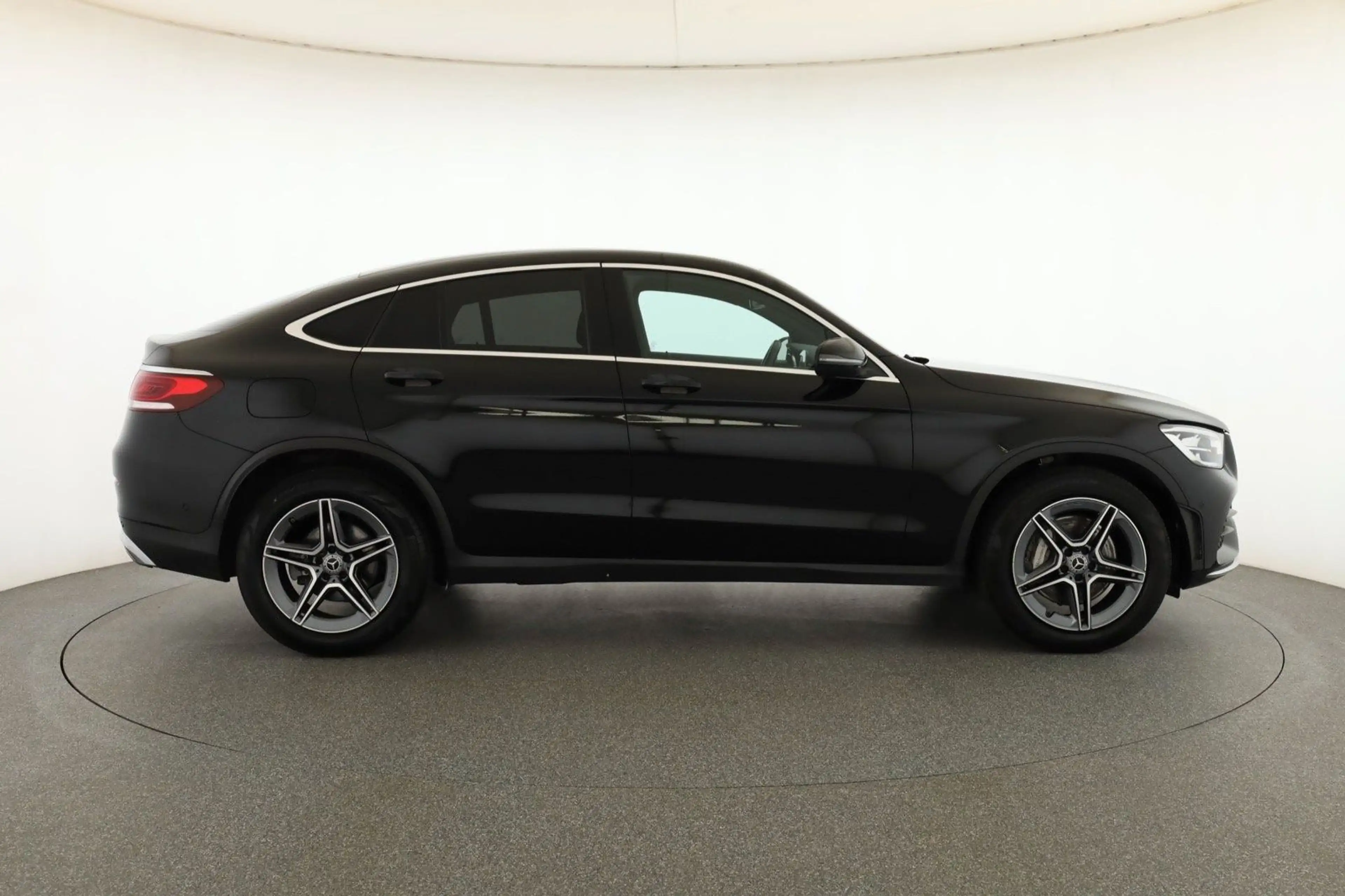 Mercedes-Benz GLC 220 d Coupe AMG-Line 4Matic+19erLM+Kamera — photo 4