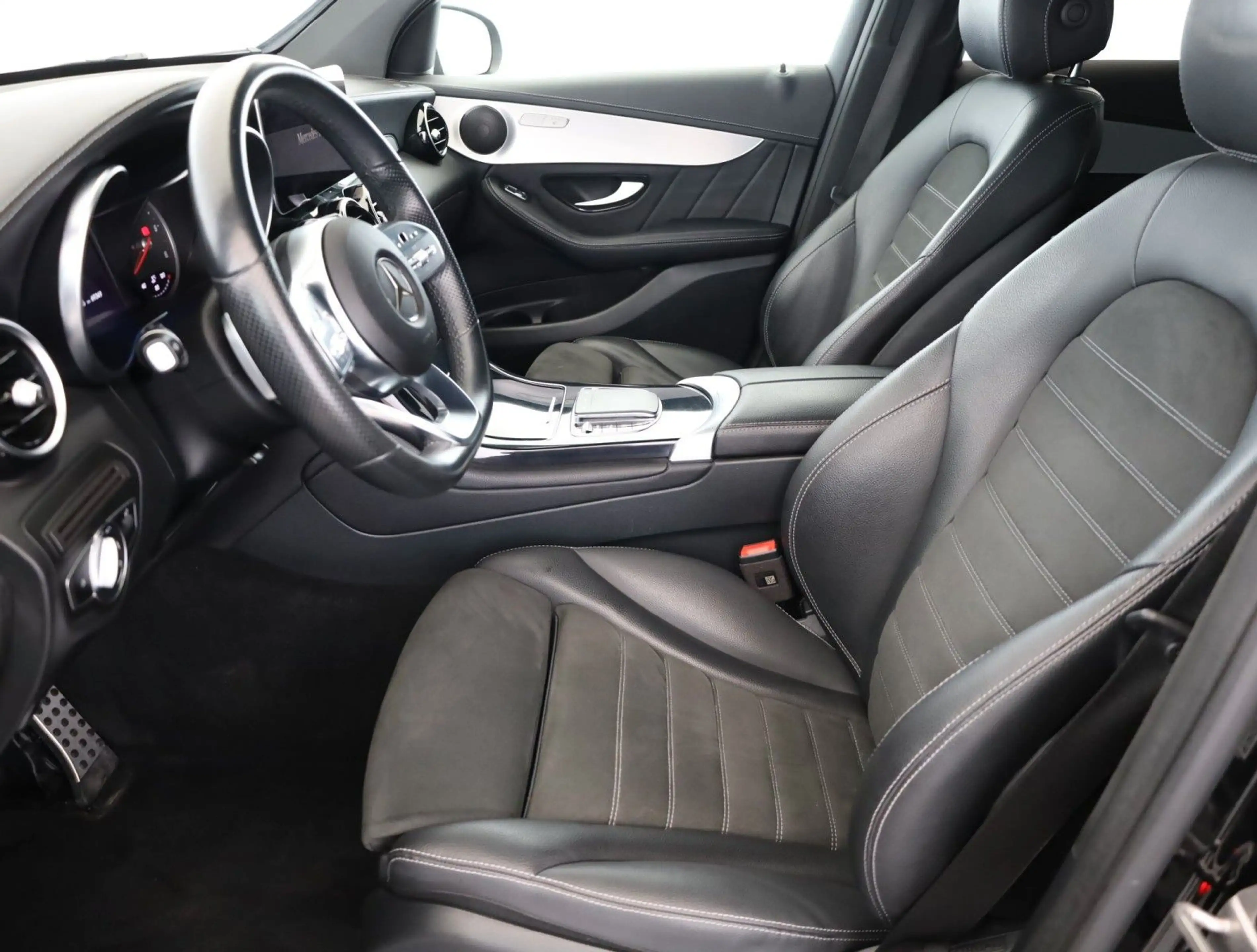 Mercedes-Benz GLC 220 d Coupe AMG-Line 4Matic+19erLM+Kamera — photo 13