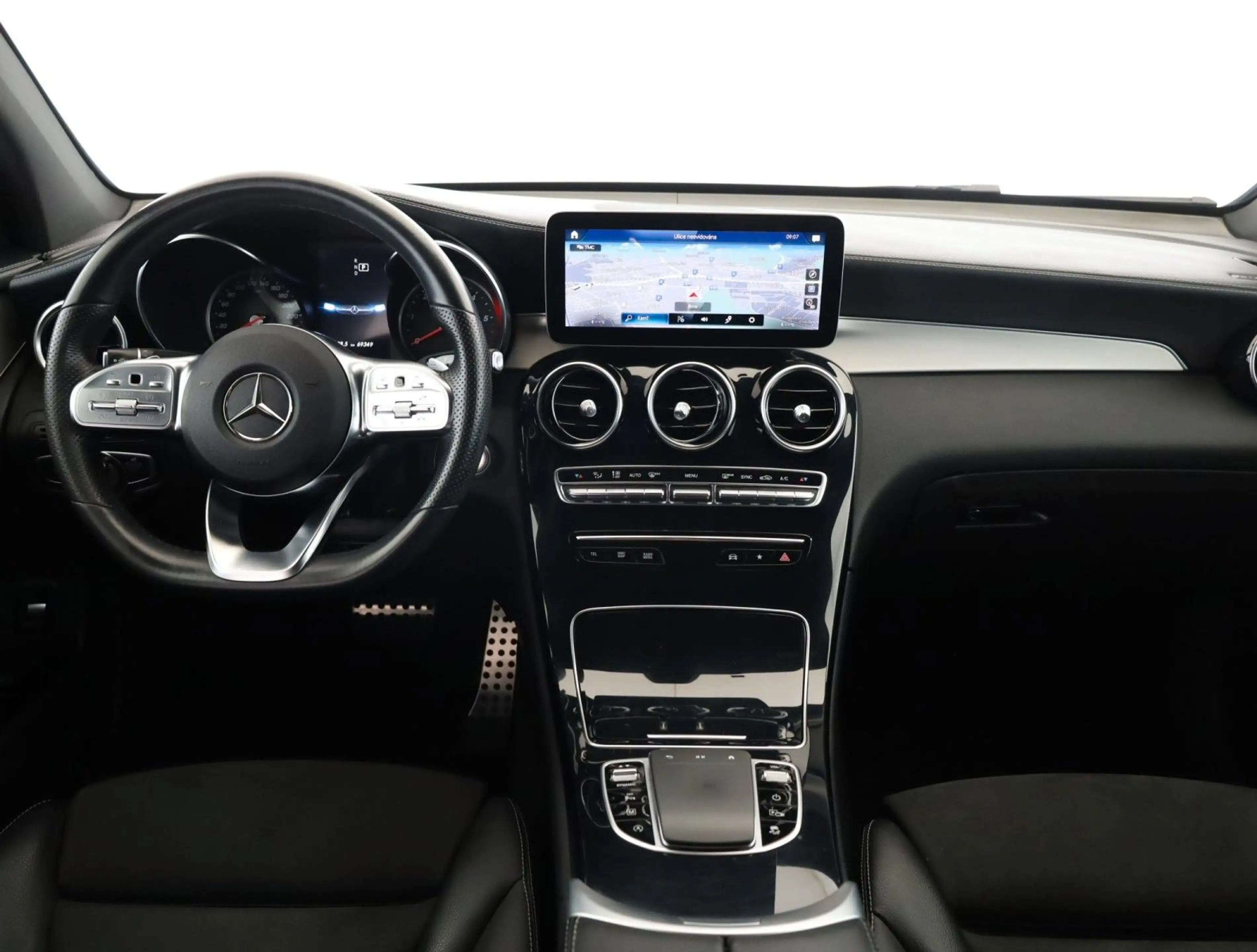 Mercedes-Benz GLC 220 d Coupe AMG-Line 4Matic+19erLM+Kamera — photo 9