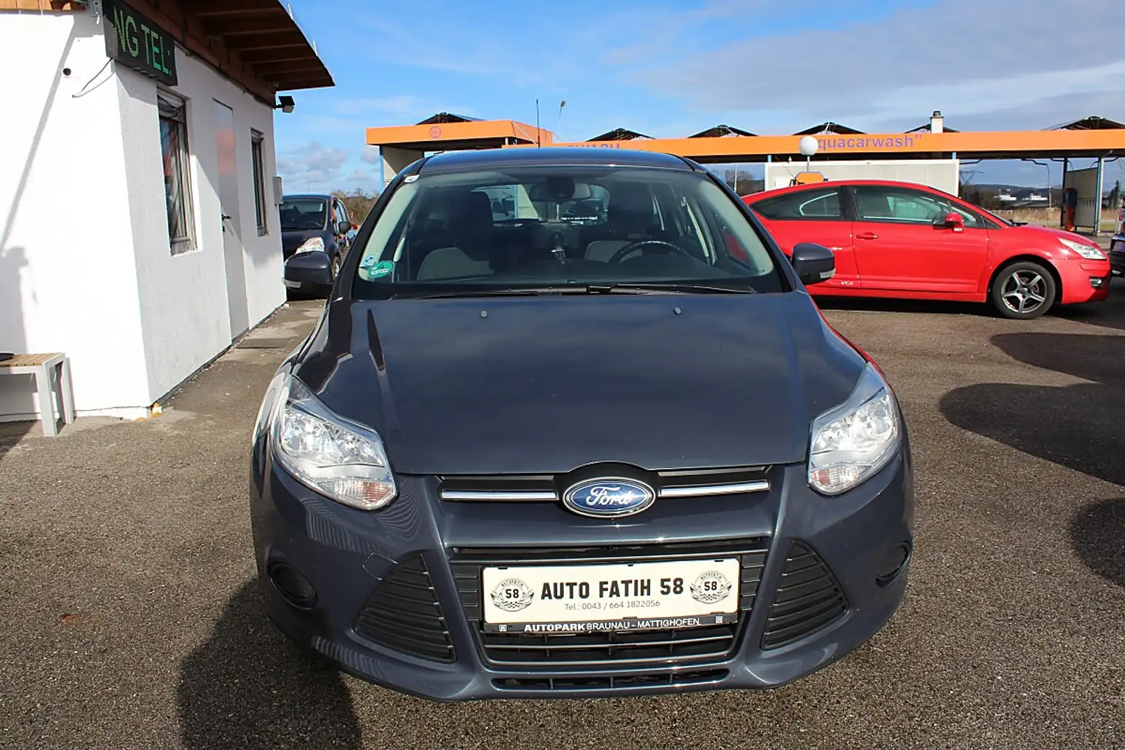 Ford Focus Traveller Easy 1,6 TDCi Grau - 2