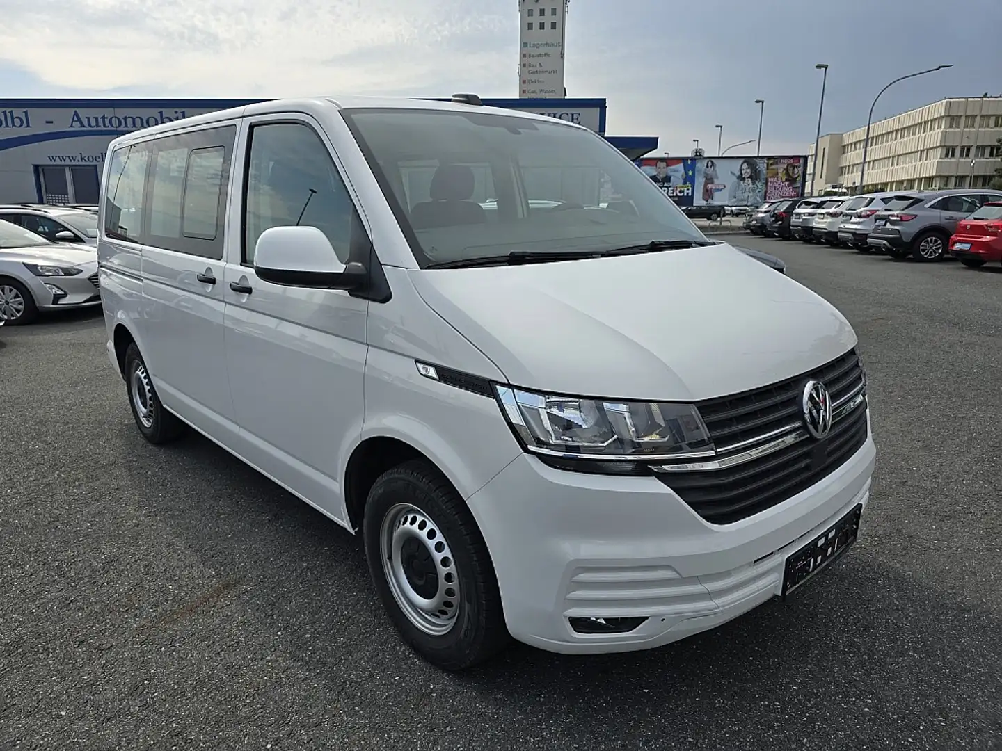 Volkswagen T6 Kombi Kombi KR 2,0 TDI Biały - 1