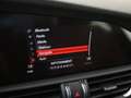 Alfa Romeo Giulia 2.0T Super | Dealer Onderhouden | Leren bekleding Grijs - thumbnail 17