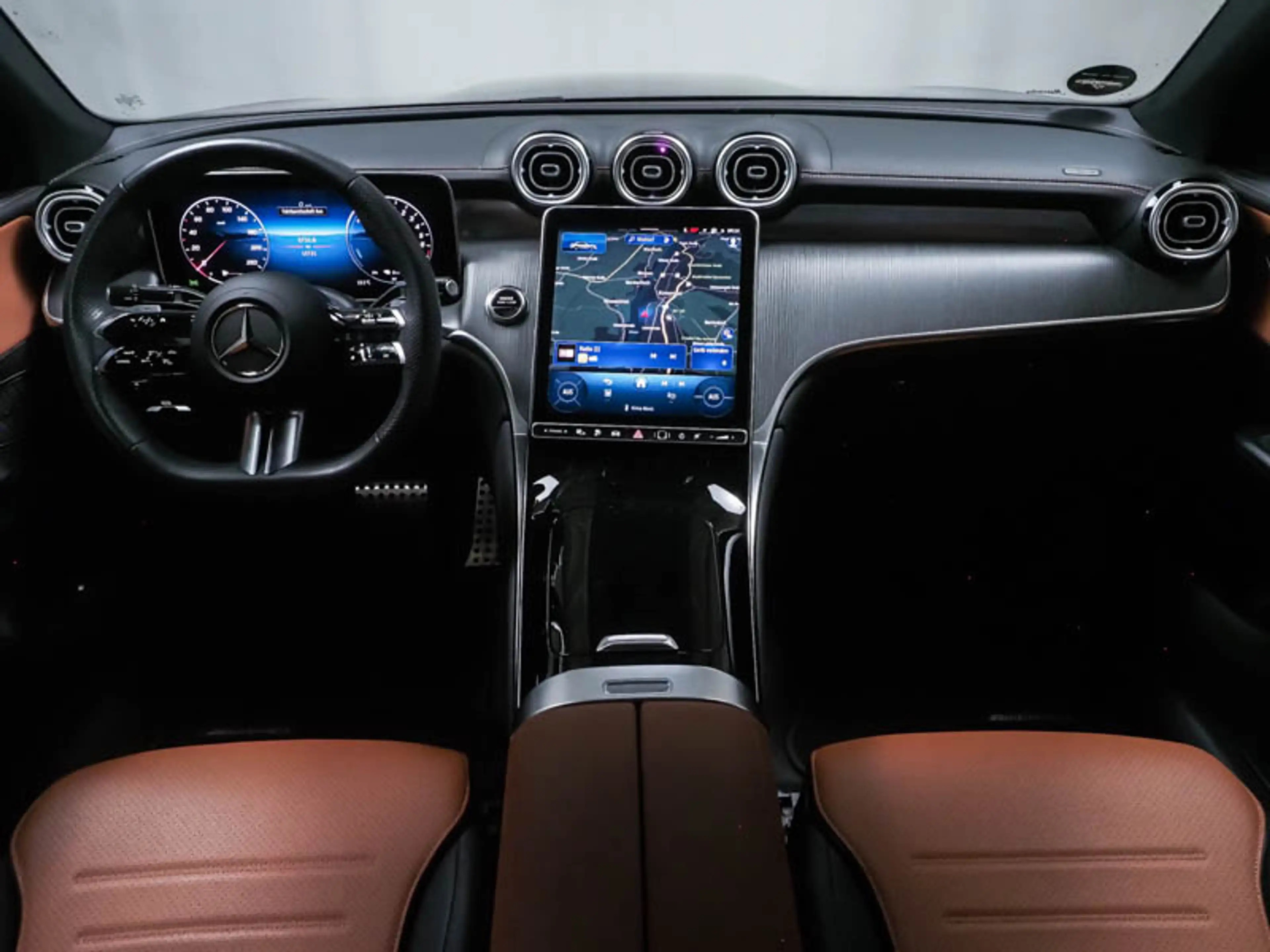 Mercedes-Benz GLC 300 Coupé e 4MATIC AMG Plug-In Hybride AMG Line | Nigh — photo 4
