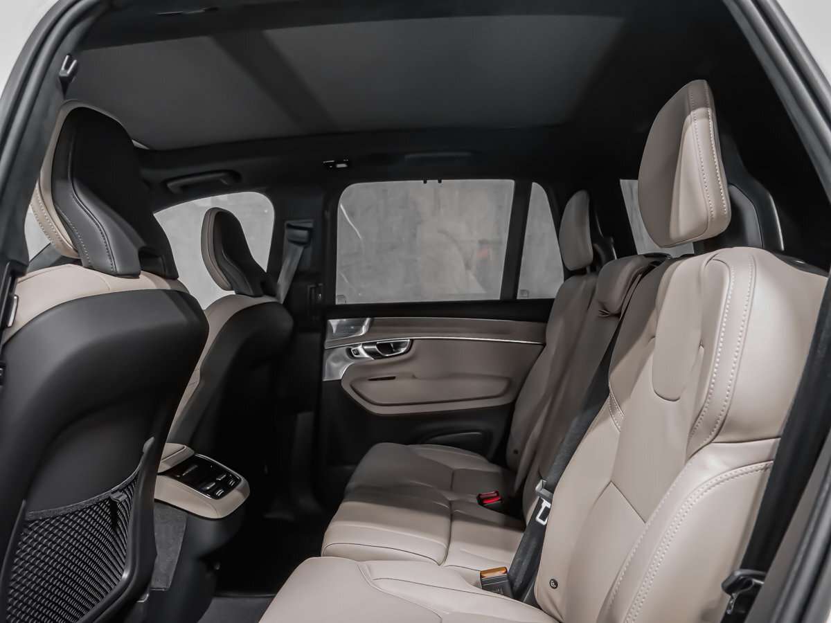 2026 Volvo XC90 Ultra 7-Seater (Dark Theme) thumb 14