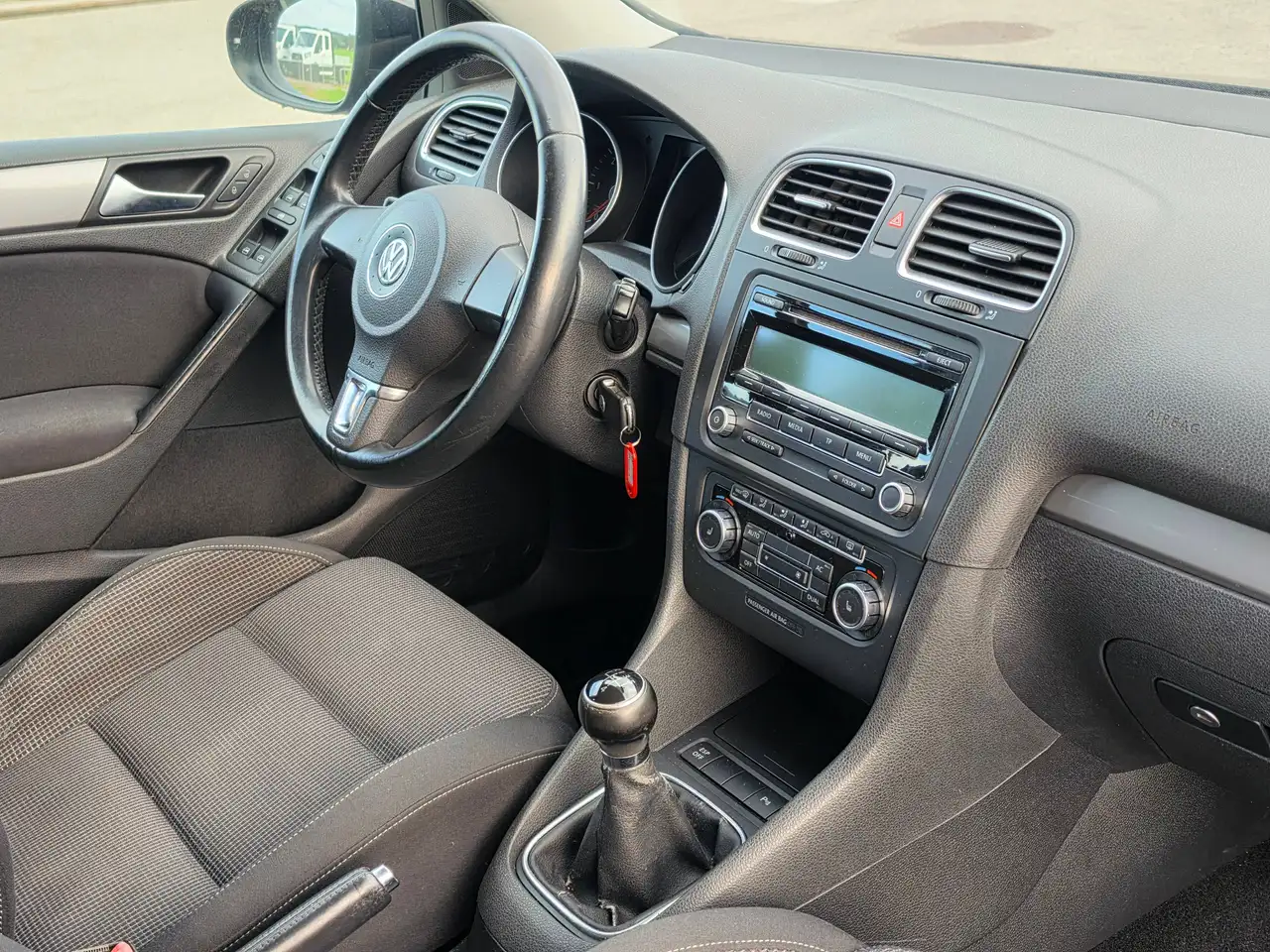 Volkswagen Golf 1.6 TDI – Bild 18