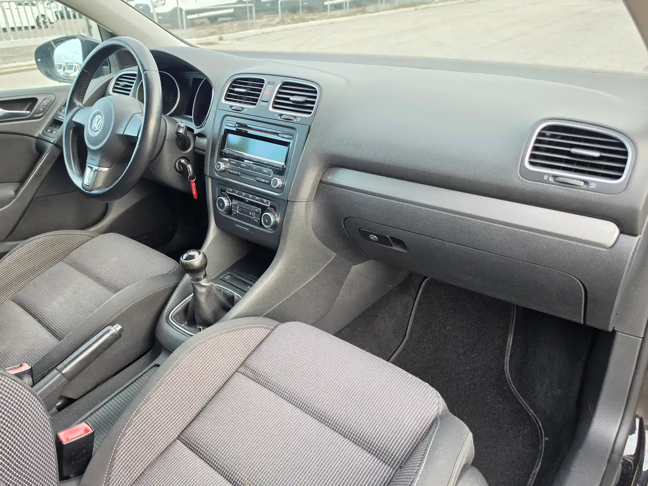 Volkswagen Golf 1.6 TDI – Bild 17