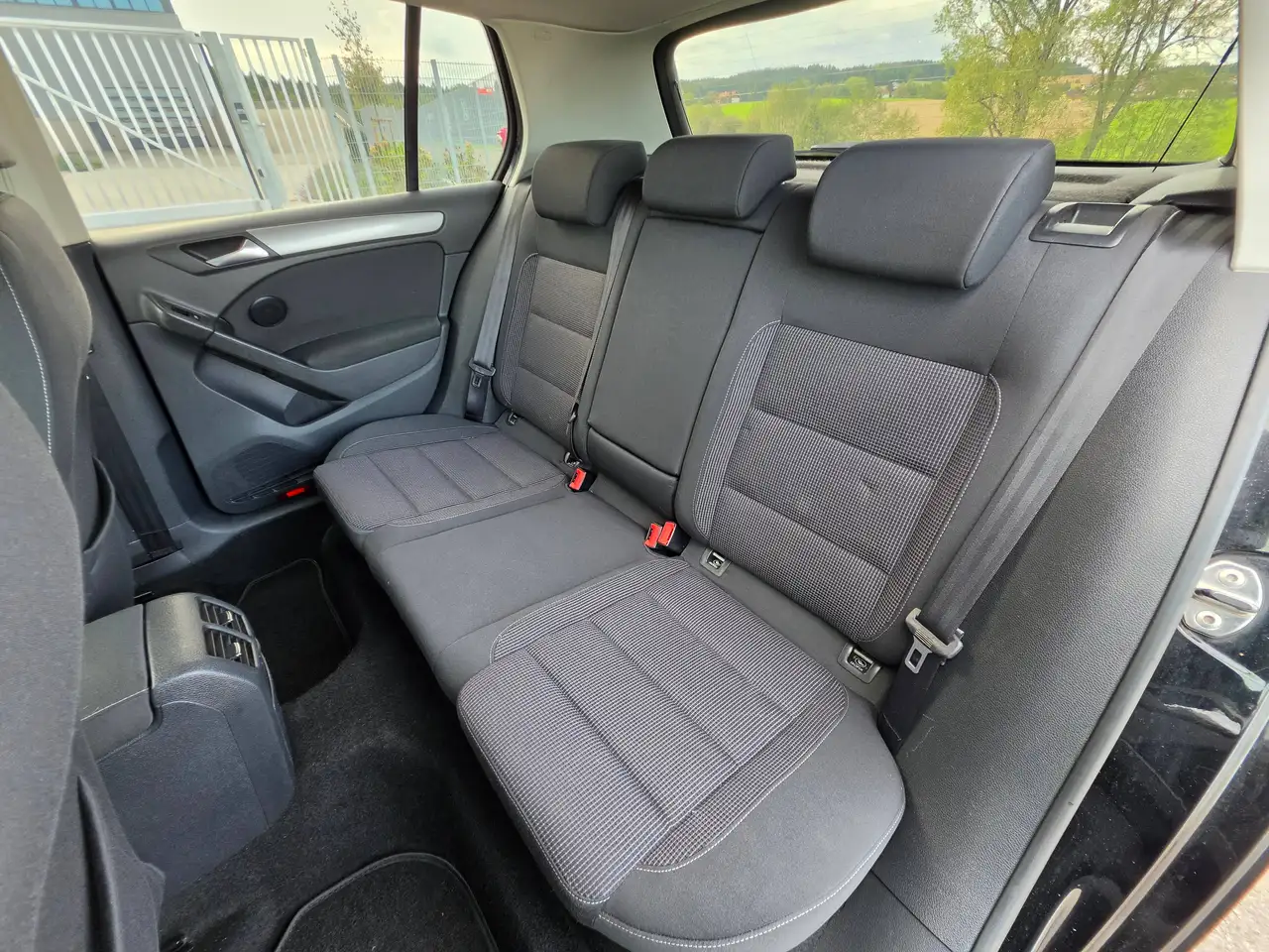 Volkswagen Golf 1.6 TDI – Bild 14